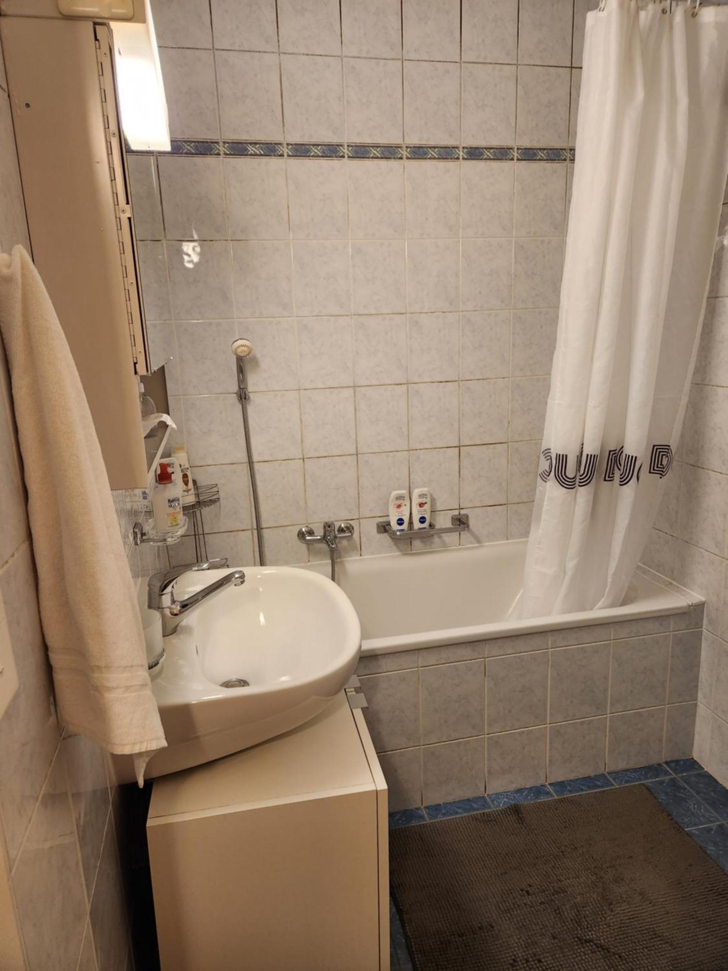 Room In Shared Apartment Genewa Zewnętrze zdjęcie