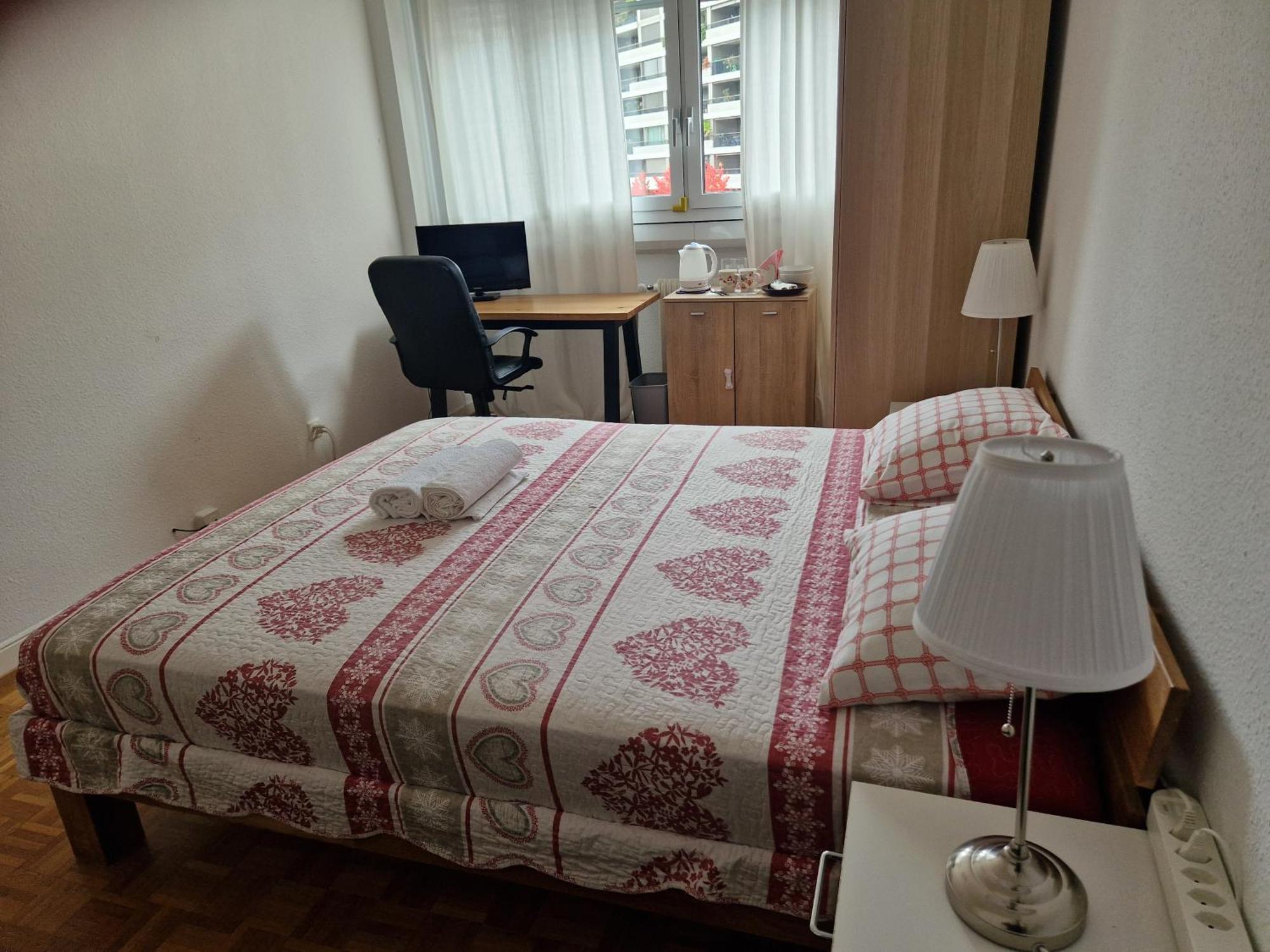 Room In Shared Apartment Genewa Zewnętrze zdjęcie